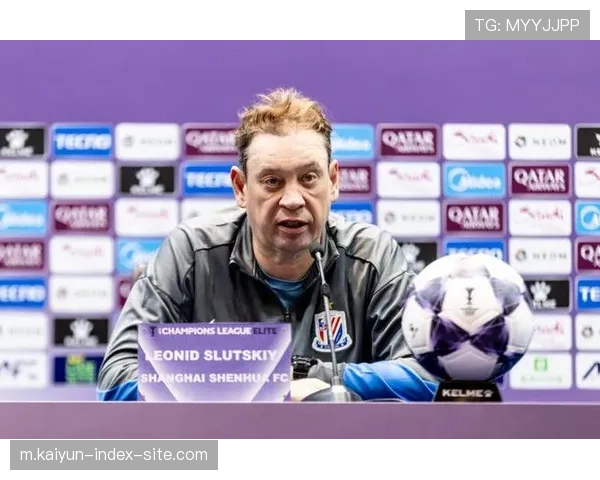 拉唐两分钟两黄创亚冠最快染红纪录 斯卢茨基赛后保护弟子